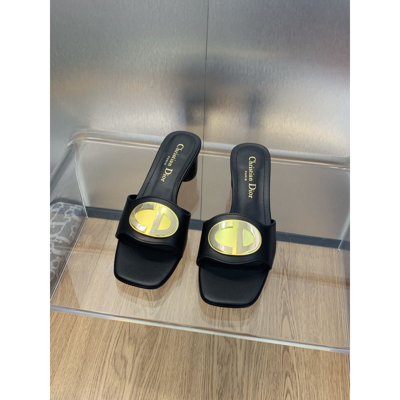 ch**an D*or slippers